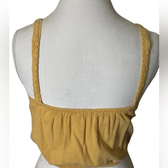 American Eagle Yellow Eyelet Cropped Tank Size S - Picture 6 of 8